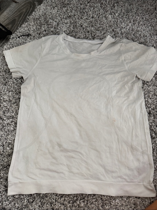 lululemon athletica Tops - lululemon athletica Short Sleeve Tee in Off-White